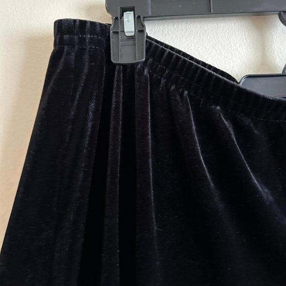 Size 18 Black Elastic Waist Pull On Velour Slacks by Always Caroline - Picture 3 of 7